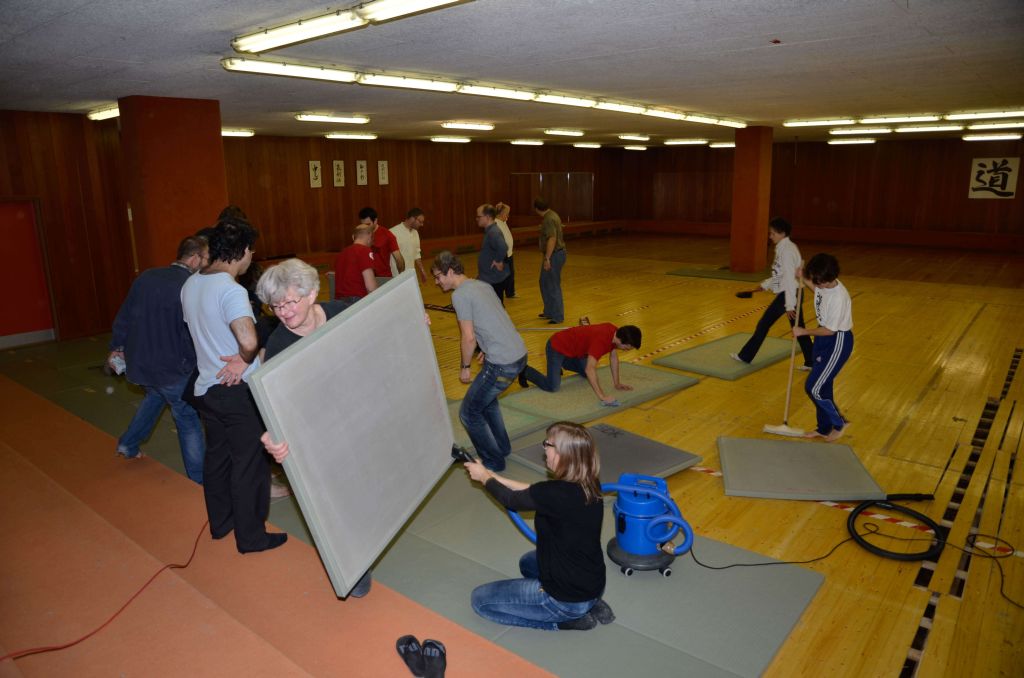 Arts martiaux à Genève : Le SDK se retrousse les manches pour préparer la remise en état de notre dojo Liotard !