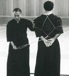  - 1980 - Démonstration de Hojo jutsu avec maître Kamida.